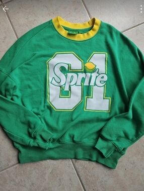Sprite Graphic Sweatshirt Green Crewneck Retro Style Size XS